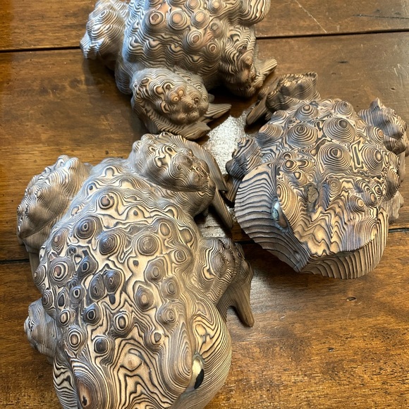 3 cryptomeria Japanese frog carvings - Picture 9 of 10
